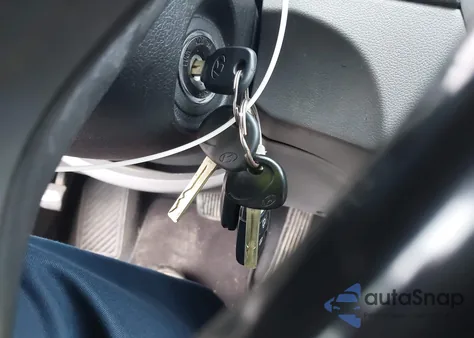 2013 Hyundai Sonata Gls z USA, uszkodzony, nr VIN 5NPEB4AC0DH611901